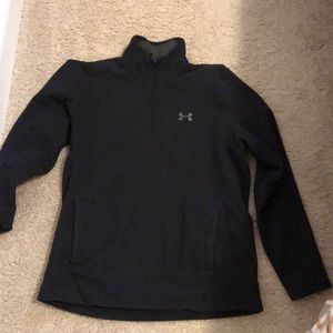 Men’s Large black under armour cold gear 1/4zip with pouch